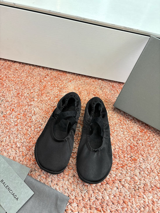 Balenciaga Soft Fabric Upper Comfortable Non-slip Ballet Flats