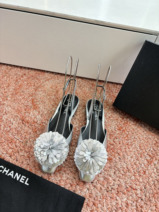 Chanel Wool Floral Embellished Flats Genuine Leather