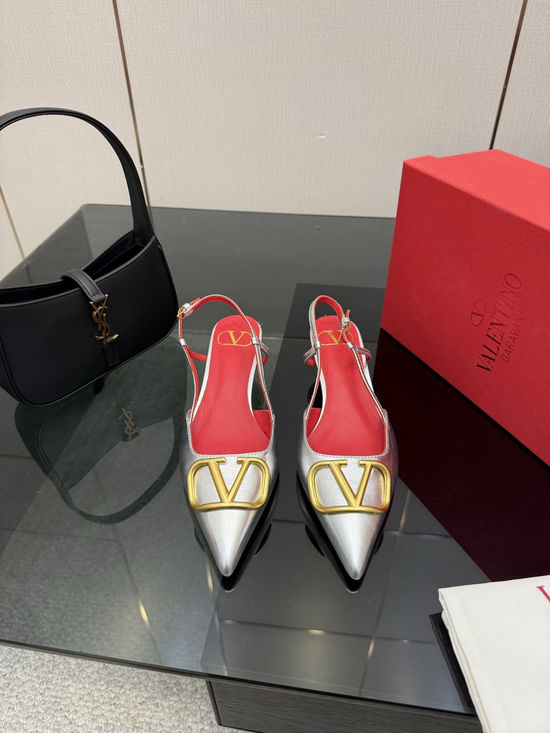 Valentino Bow Decor Low Heel Sandals Soft Sheepskin Insole Comfortable