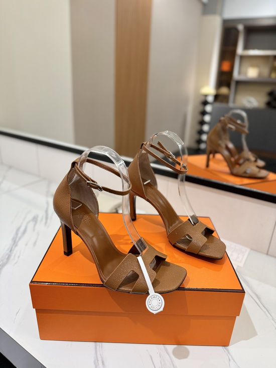 Hermes Elegant Palm Grain Leather High Heel Dress Shoes
