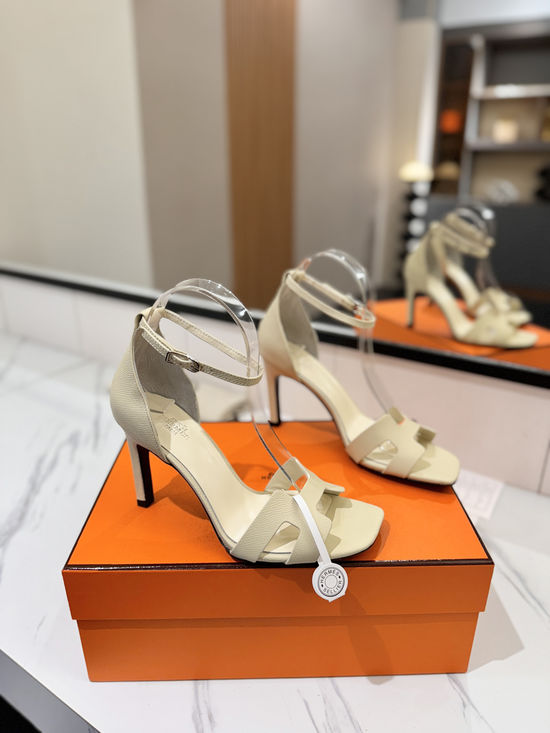 Hermes Elegant Palm Grain Leather High Heel Dress Shoes