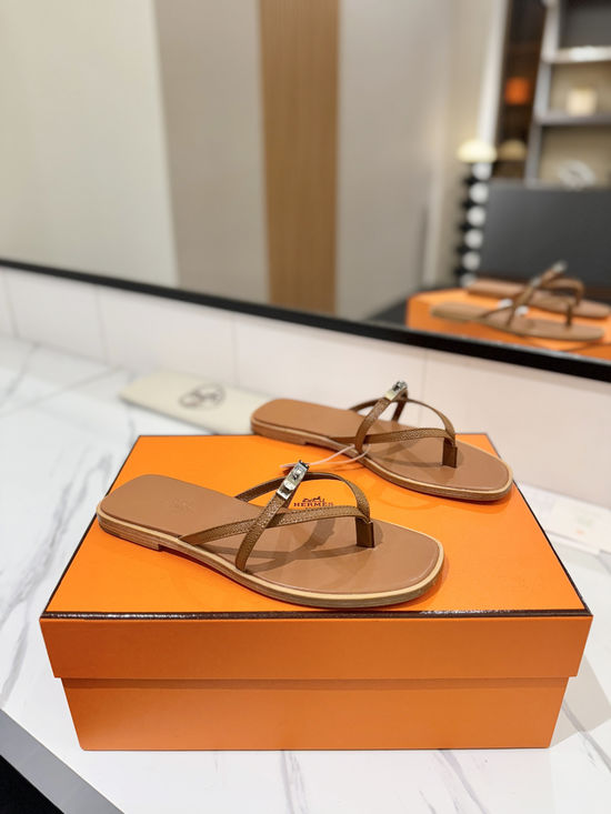 Hermes Classic Cowhide Leather Comfortable Slide Sandals