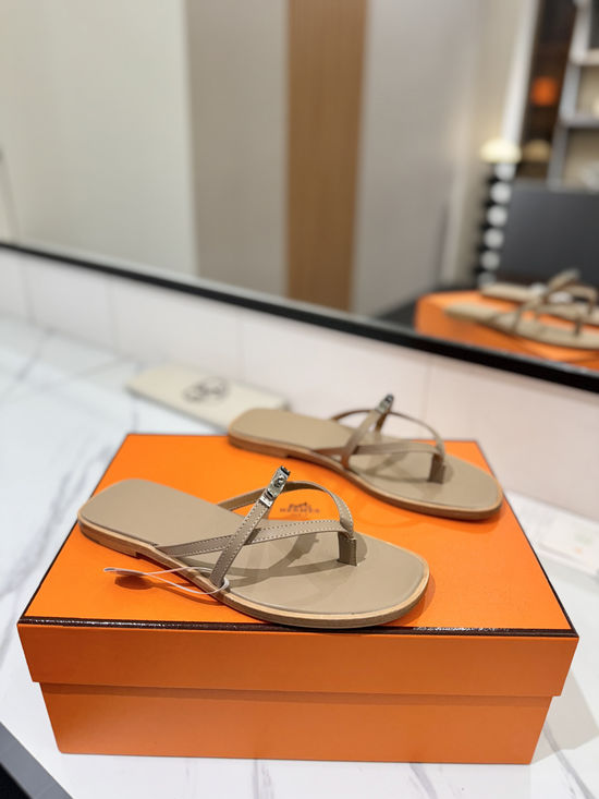 Hermes Classic Cowhide Leather Comfortable Slide Sandals