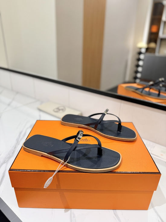 Hermes Classic Cowhide Leather Comfortable Slide Sandals