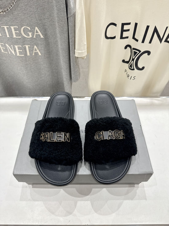 Balenciaga Soft Plush Non-Slip Casual Beach Slide Sandals