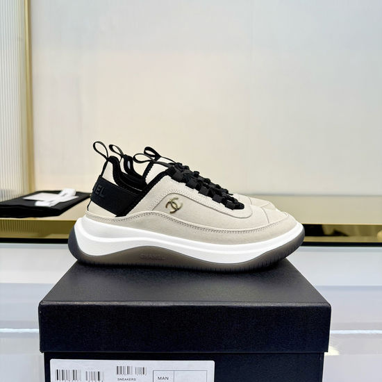 Chanel Classic Two-tone Casual Sneakers Soft Leather Upper Breathable Lining