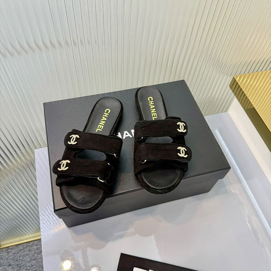 Chanel Elegant Cowhide Upper Sheepskin Lining Casual Shoes