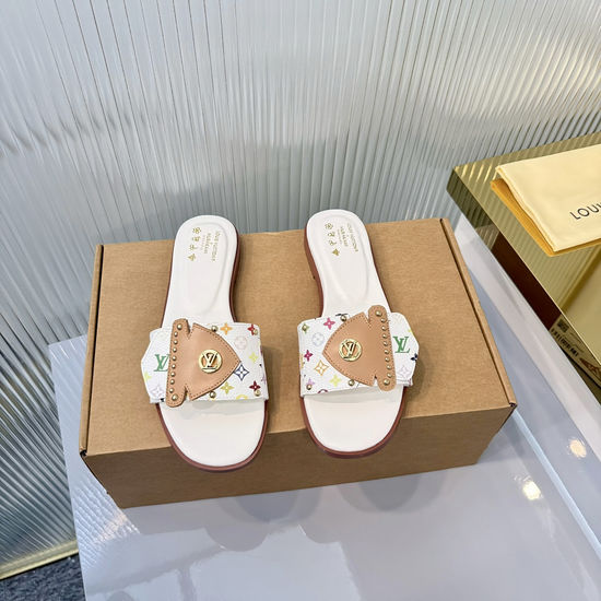 Louis Vuitton Embossed Pattern Rivet Decor Flat Mule Daily Shoes