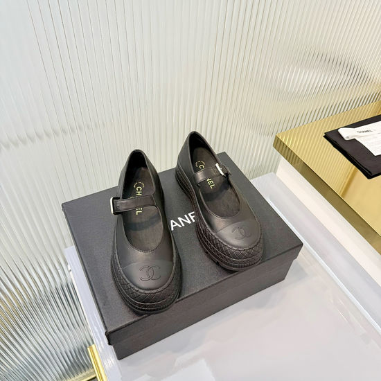 Chanel Thick-Soled Mary Jane Shoes with Classic Buckle