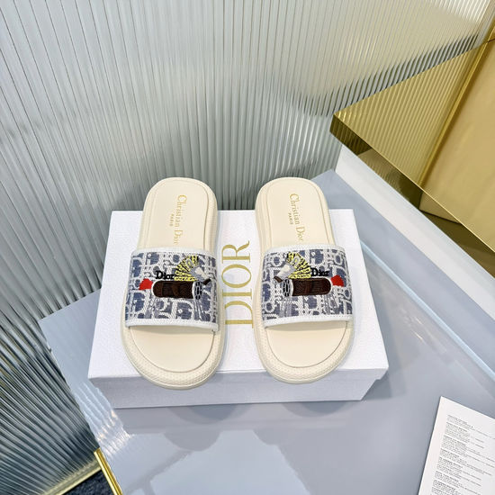 Christian Dior Embroidered Thick Sole Comfortable Slides Lightweight Design