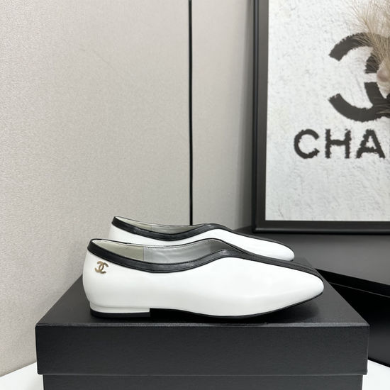 Chanel Premium Leather Lined Casual Versatile Sandals