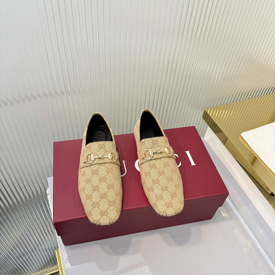 Gucci Classic Metal Accent Leather Loafer Flats