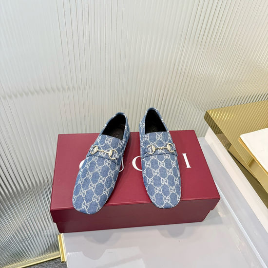 Gucci Classic Metal Accent Leather Loafer Flats