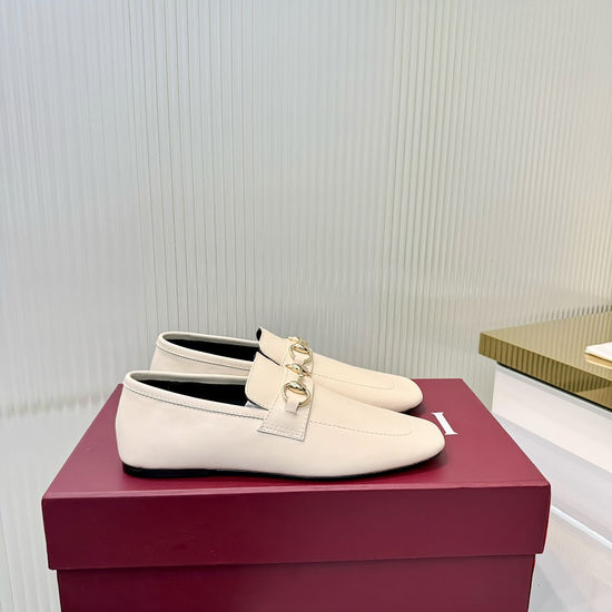 Gucci Classic Metal Accent Leather Loafer Flats