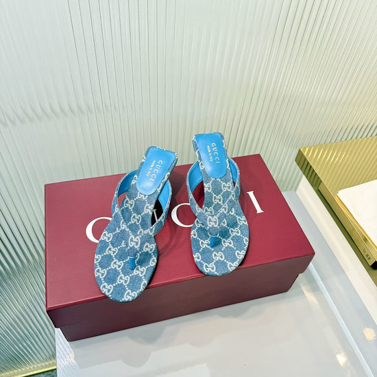 Gucci Foldable Leather Slide Sandals with Metal Accent