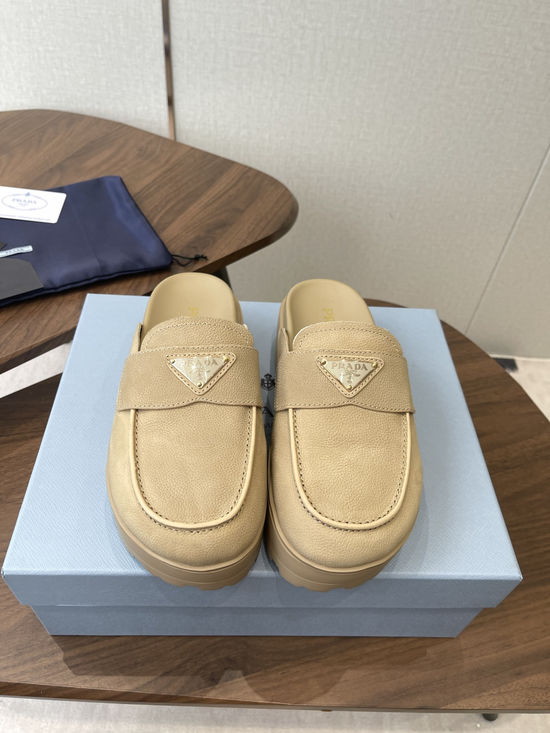 Prada Vintage Closed Toe Slide Shoes Suede Upper Casual Wear