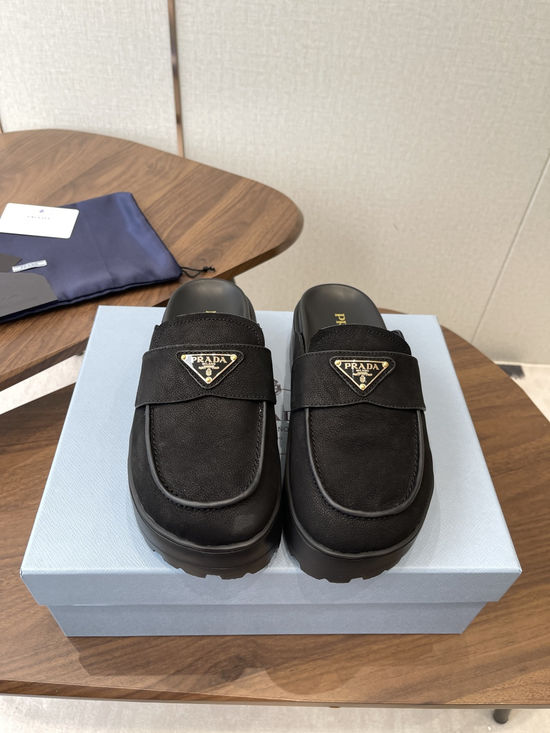 Prada Vintage Closed Toe Slide Shoes Suede Upper Casual Wear