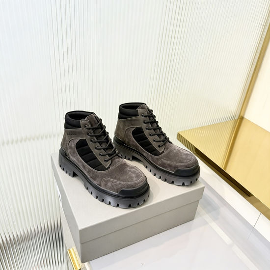 Balenciaga Classic Black Platform Boots Comfortable Versatile For Daily Outfits