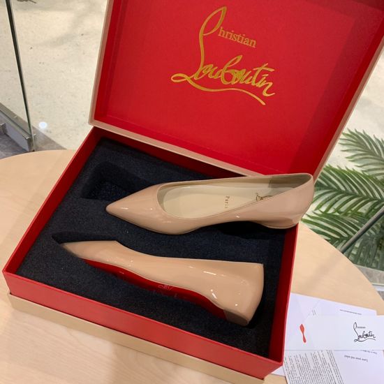 Gucci Patent Leather Flats with Genuine Leather Sole