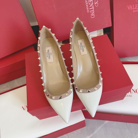 Valentino Elegant Rivet Decor Heeled Pumps Timeless Style