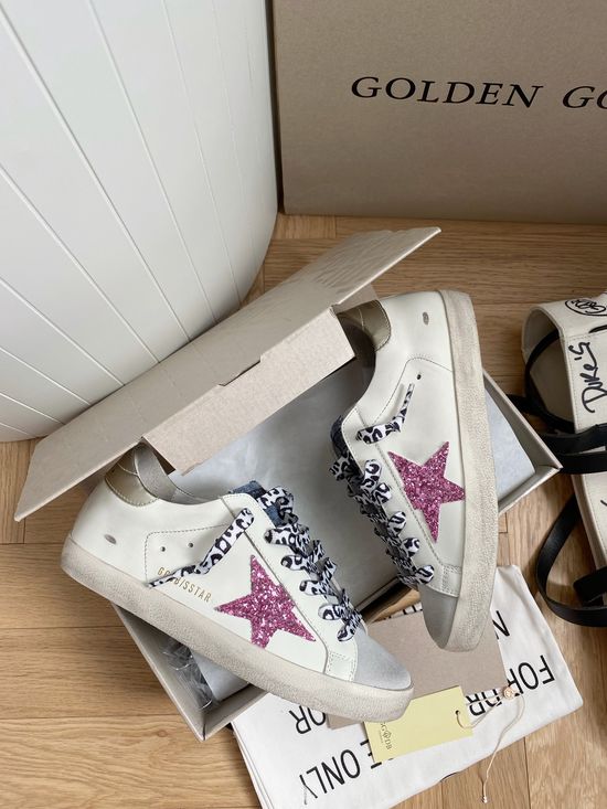 Golden Goose Vintage Distressed Leather Casual Daily Sneakers