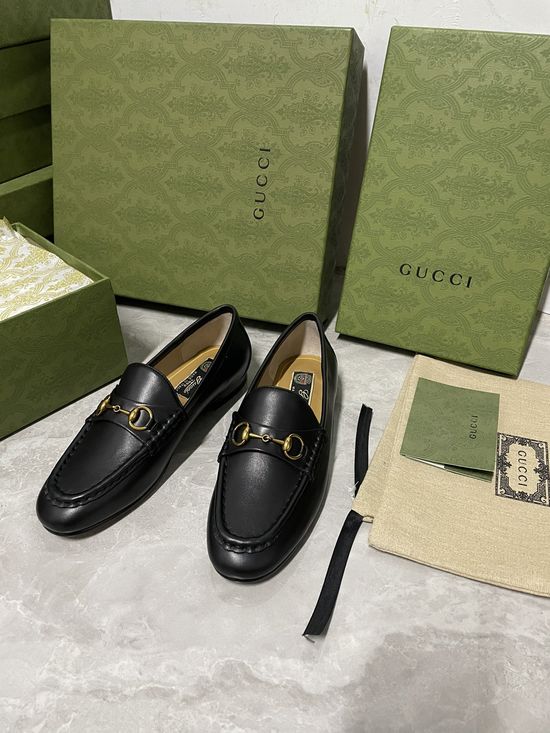 Gucci Classic Horsebit Loafers Premium Leather Upper Soft Lining