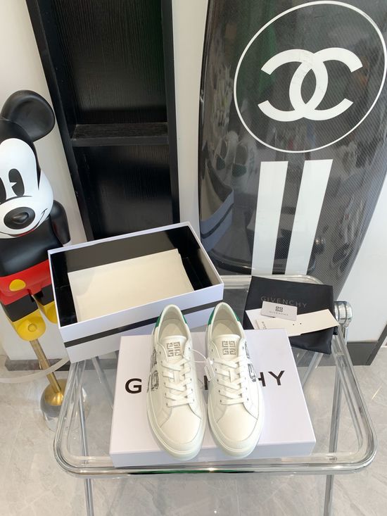 Givenchy High-end Leather White Casual Shoes With Original Outsole