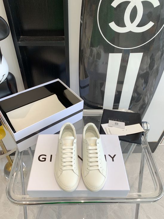 Givenchy Top Quality Leather White Sneakers With Comfortable Insole