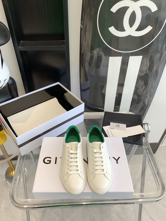 Givenchy Top Quality Leather White Sneakers With Comfortable Insole