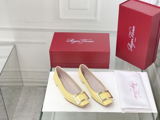 Roger Viver Patent Leather Buckle Flat Pumps