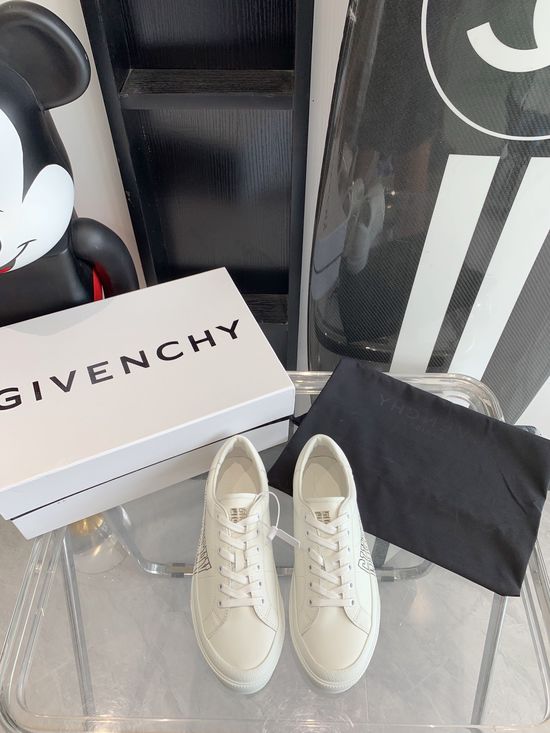 Givenchy High-end Leather White Casual Shoes With Original Outsole