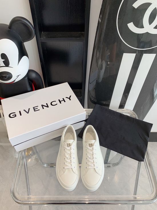 Givenchy High-end Leather White Casual Shoes With Original Outsole