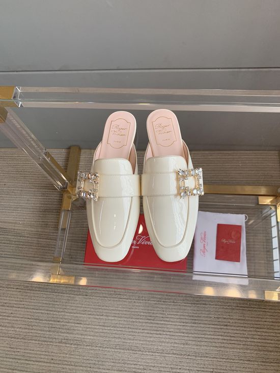 Roger Viver Rhinestone Buckle Flat Mule Slippers Practical Versatile