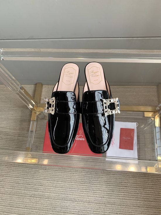 Roger Viver Rhinestone Buckle Flat Mule Slippers Practical Versatile