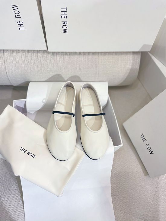 The Row Minimalist Soft Leather Ballet Flats With Elastic Strap