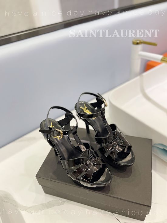 Yves Saint Laurent Elegant Stiletto Pumps Patent Leather Upper High Heel Shoes
