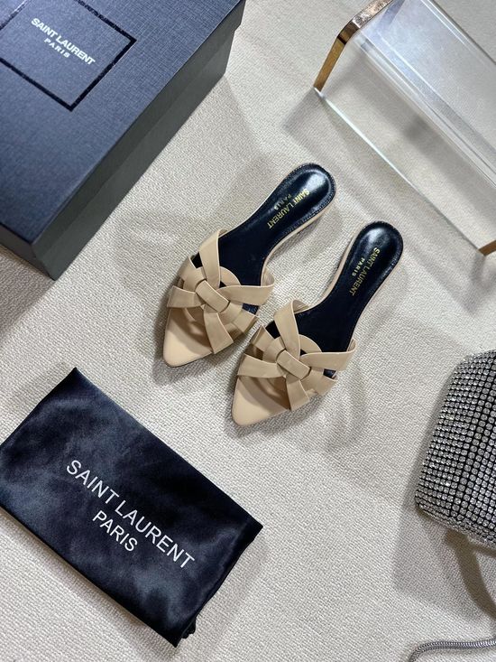 Yves Saint Laurent Pointed Toe Flat Leather Slides Genuine Leather Outsole