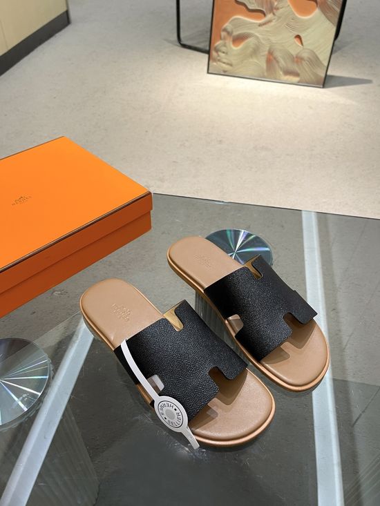 Hermes Premium Handcrafted Swift Leather Slip-on Slides