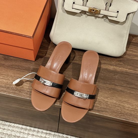 Hermes Classic Buckle Decor Low Heel Sandals Premium Leather Sole