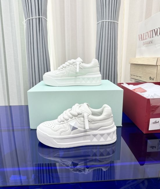 Valentino Premium Thick Sole Leather Casual Fashion Shoes