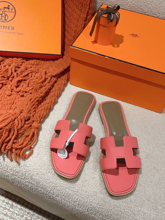 Hermes Classic Slip On Leather Sandals Versatile Comfortable Footwear