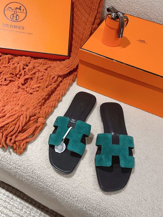 Hermes Classic Slip On Leather Sandals Versatile Comfortable Footwear