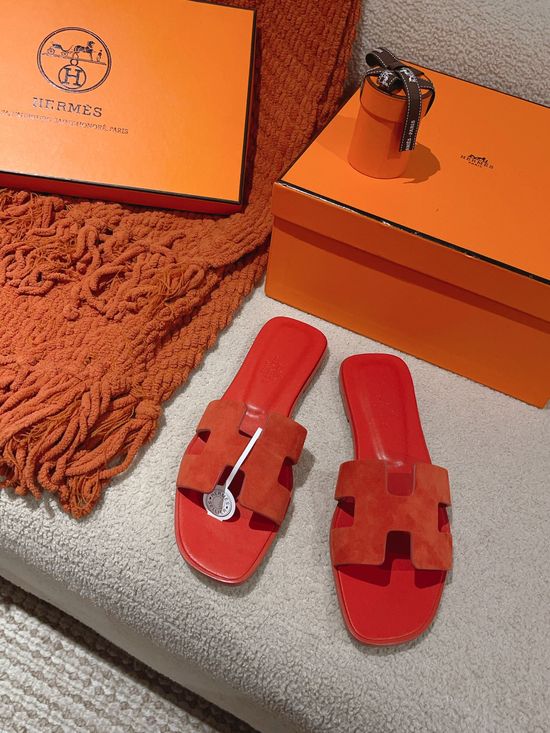 Hermes Classic Slip On Leather Sandals Versatile Comfortable Footwear