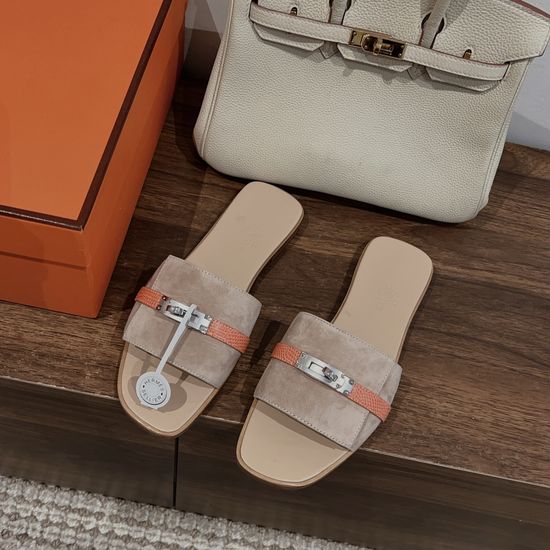 Hermes Elegant Metal Buckle Leather Sandals Durable Stitched Sole