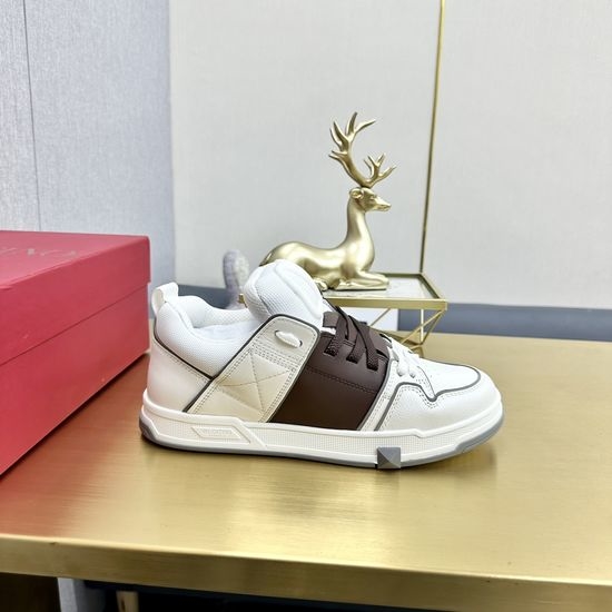 Valentino Premium Thick Sole Rivet Embellished Leather Casual Shoes
