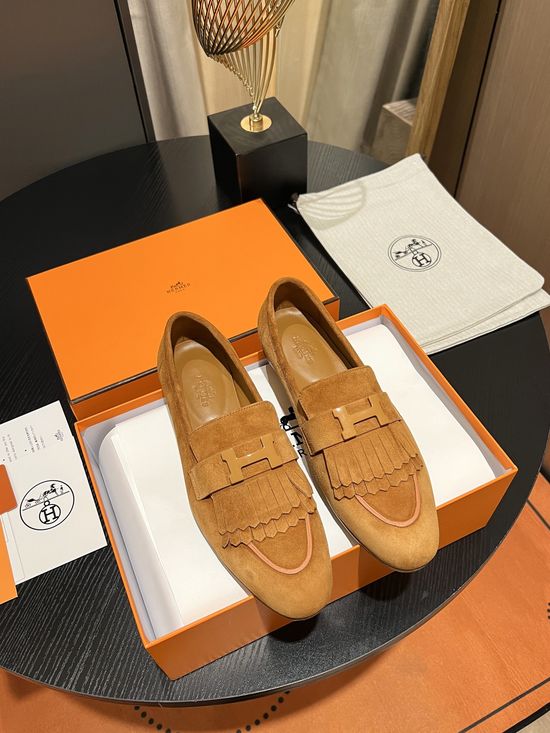 Hermes Tassel Decor Suede Loafers Breathable Comfortable Sole