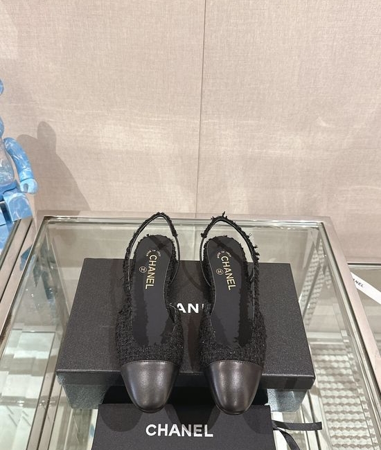 Chanel Classic Two-tone Tweed Slingback Sandals Flat Low Heel