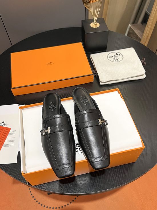 Hermes Cowhide Upper Classic Mule Slides with Metal Buckle