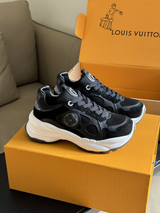 Louis Vuitton Lightweight Breathable Running Shoes With Embossed Details