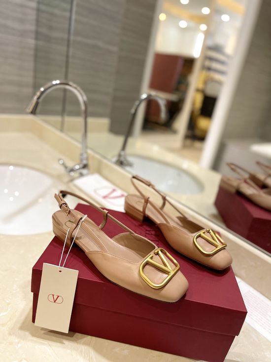Valentino Classic Leather Low Heel Pumps Non Slip Sole
